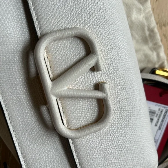 *SOLD* Valentino White Crossbody Belt Bag - Picture 5 of 12